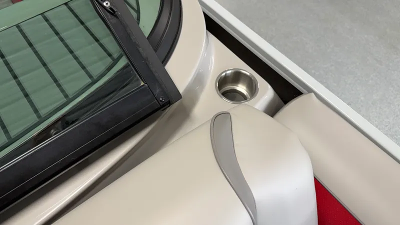 Slide: The Image of Premier 250 Solaris Sport 2024 - 79