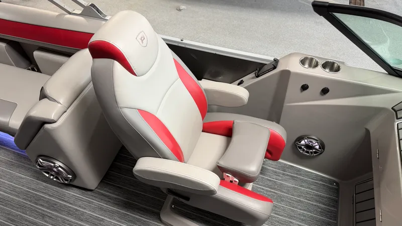Slide: The Image of Premier 250 Solaris Sport 2024 - 45