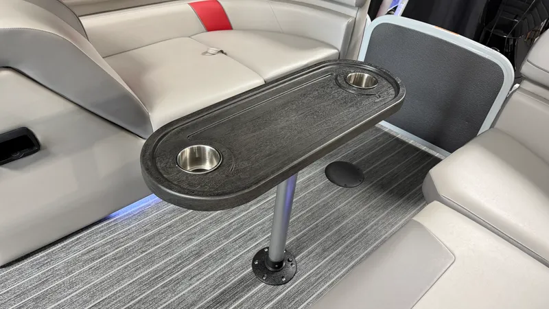 Slide: The Image of Premier 250 Solaris Sport 2024 - 37