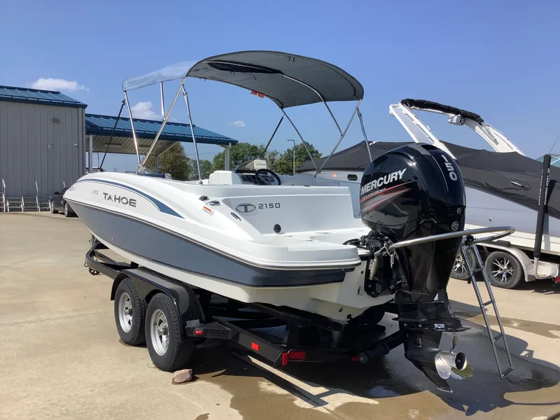 Slide: The Image of Sun Tracker TAHOE 2150 2018 - 4