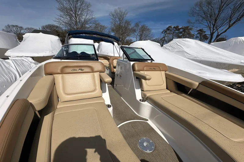 Slide: The Image of Sea Ray 260 SUNDECK 2014 - 17