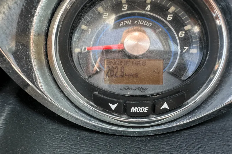 Slide: The Image of Sea Ray 260 SUNDECK 2014 - 19