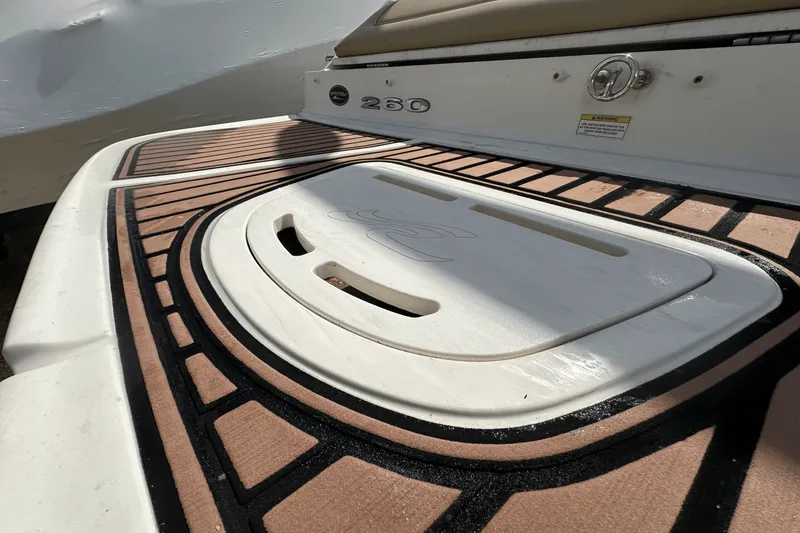 Slide: The Image of Sea Ray 260 SUNDECK 2014 - 3