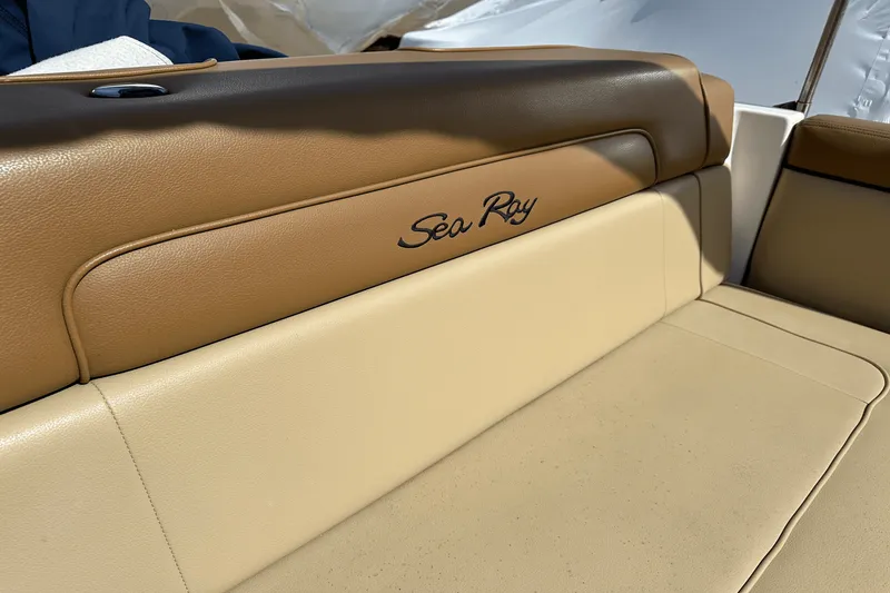 Slide: The Image of Sea Ray 260 SUNDECK 2014 - 7