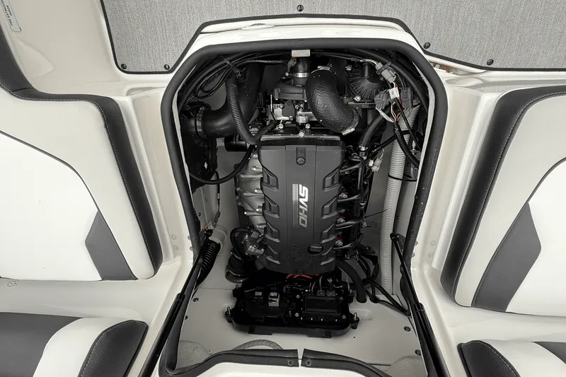 Slide: The Image of Yamaha 195 SX 2024 - 13