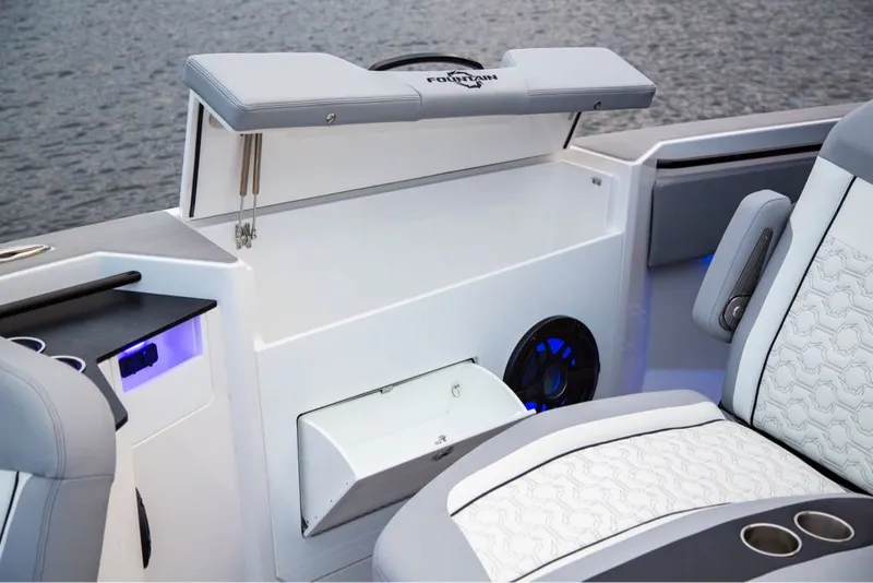 Slide: The Image of Fountain 38 SCX 2025 - 19