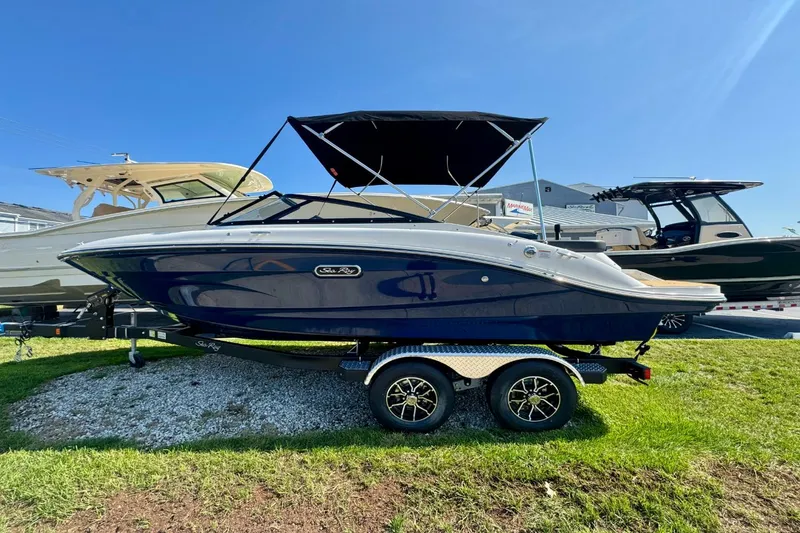 The Image of Sea Ray SPX 190 2025 - 0