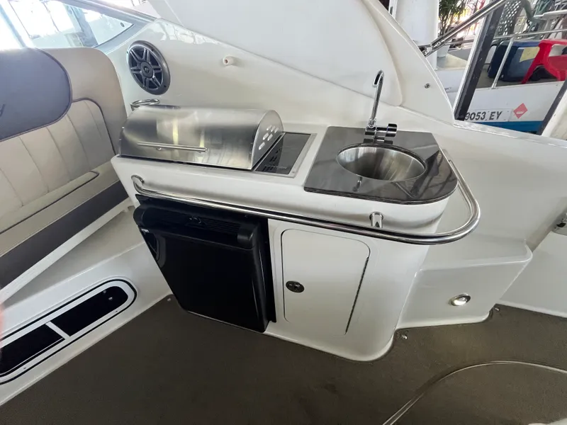 Slide: The Image of Sea Ray 280 SUNDANCER 2014 - 29