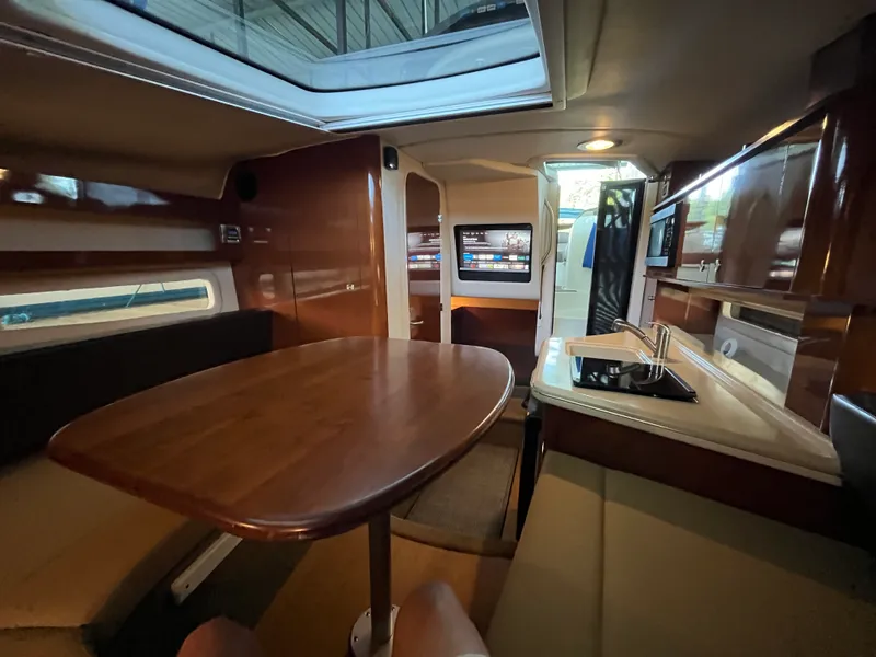 Slide: The Image of Sea Ray 280 SUNDANCER 2014 - 38