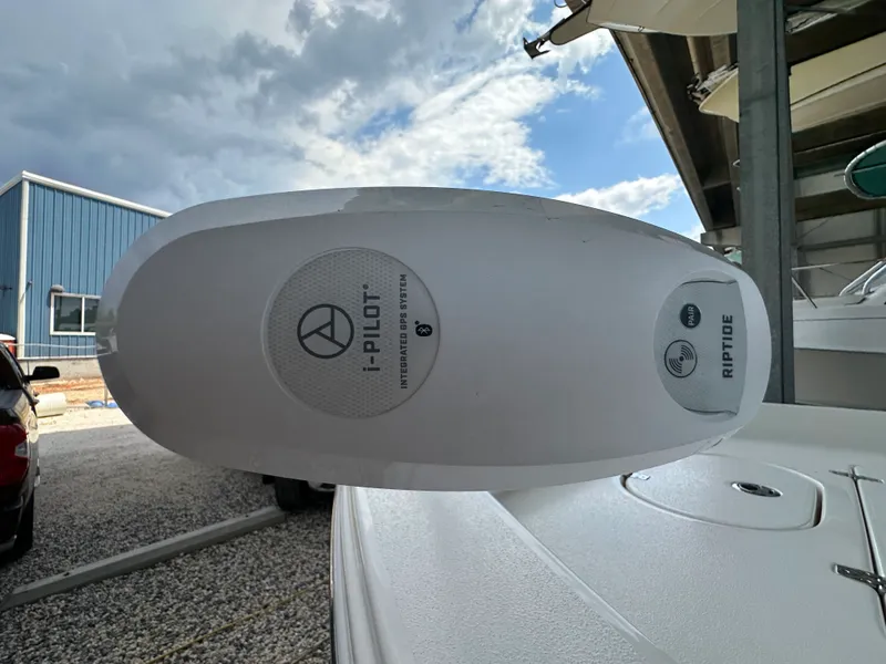 Slide: The Image of Pathfinder 2400 TRS 2022 - 39