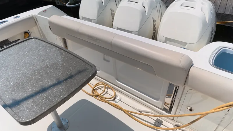 Slide: The Image of Boston Whaler 345 CONQUEST 2018 - 15
