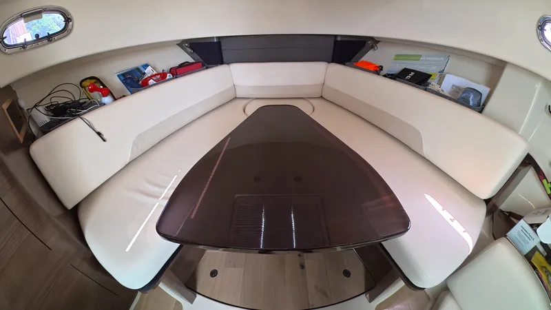 Slide: The Image of Boston Whaler 345 CONQUEST 2018 - 31