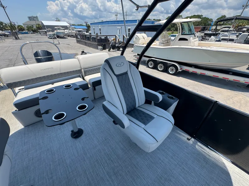 Slide: The Image of Harris Sunliner 230 Sport 2022 - 18