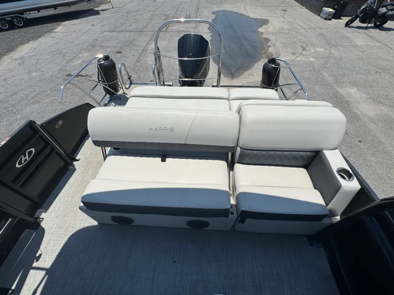 Slide: The Image of Harris Sunliner 230 Sport 2022 - 13