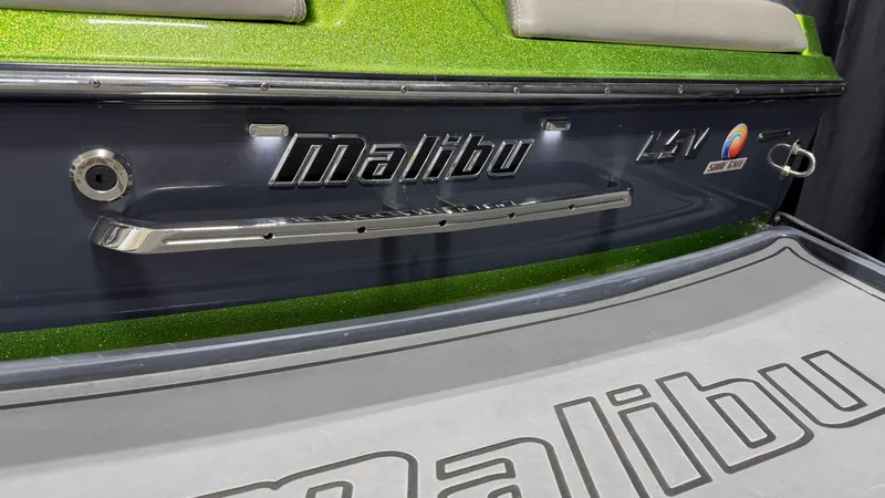 Slide: The Image of Malibu WAKESETTER 23 LSV 2014 - 10
