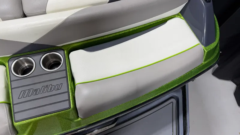 Slide: The Image of Malibu WAKESETTER 23 LSV 2014 - 16