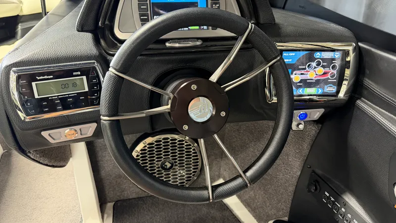 Slide: The Image of Malibu WAKESETTER 23 LSV 2014 - 72