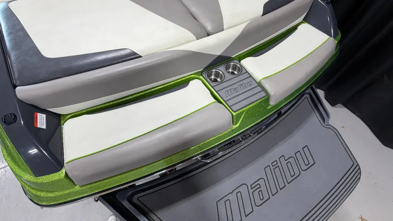 Slide: The Image of Malibu WAKESETTER 23 LSV 2014 - 12