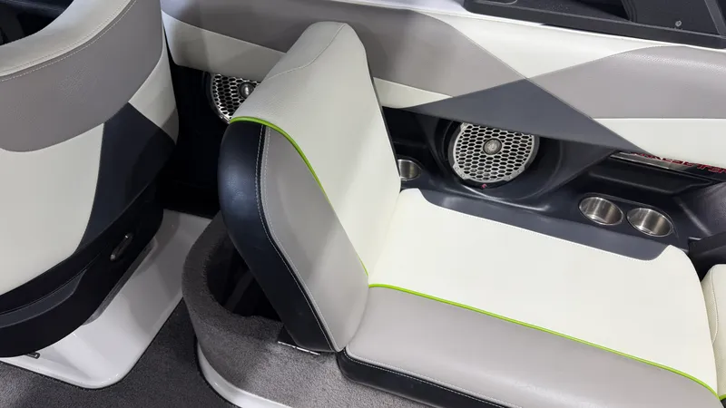 Slide: The Image of Malibu WAKESETTER 23 LSV 2014 - 32