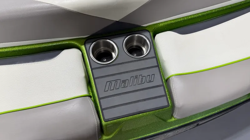 Slide: The Image of Malibu WAKESETTER 23 LSV 2014 - 15