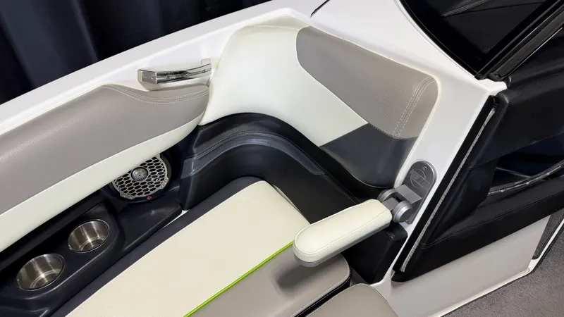 Slide: The Image of Malibu WAKESETTER 23 LSV 2014 - 84