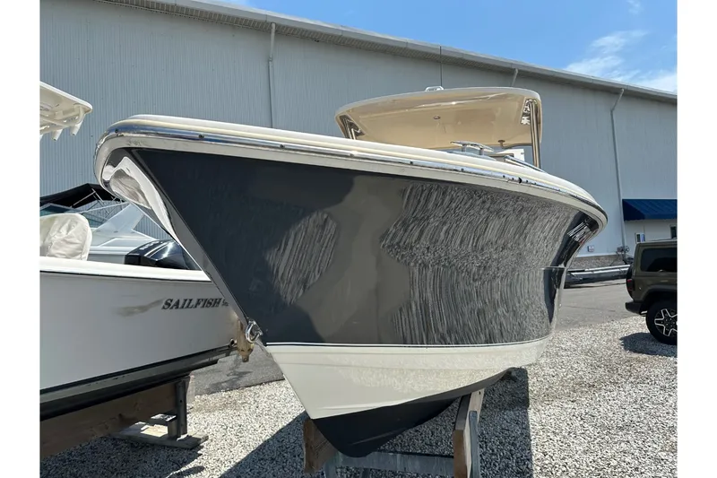 Slide: The Image of Scout 235 DORADO 2021 - 2
