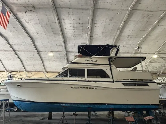 Slide: The Image of Chris-Craft 426 CATALINA 1985 - 5