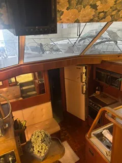 Slide: The Image of Chris-Craft 426 CATALINA 1985 - 17