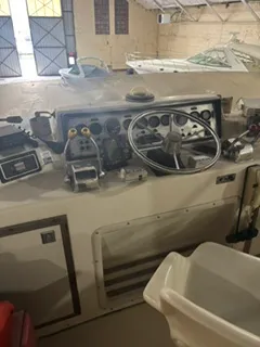 Slide: The Image of Chris-Craft 426 CATALINA 1985 - 14