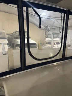 Slide: The Image of Chris-Craft 426 CATALINA 1985 - 13