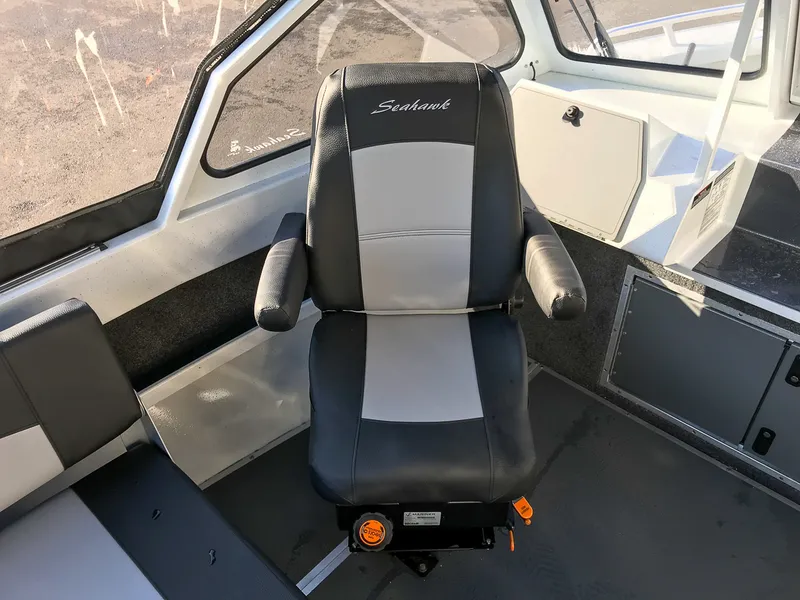 Slide: The Image of North River 22 Seahawk 2026 - 11