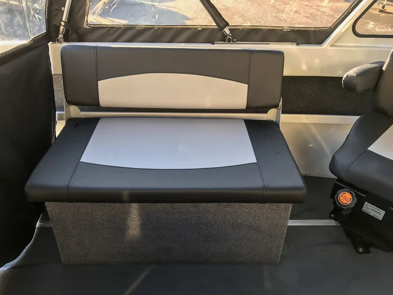 Slide: The Image of North River 22 Seahawk 2026 - 13