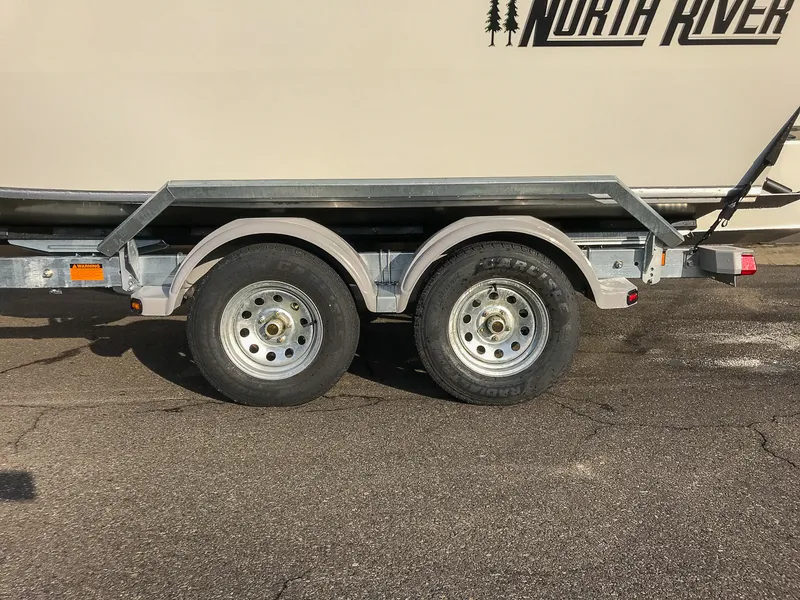 Slide: The Image of North River 22 Seahawk 2026 - 21