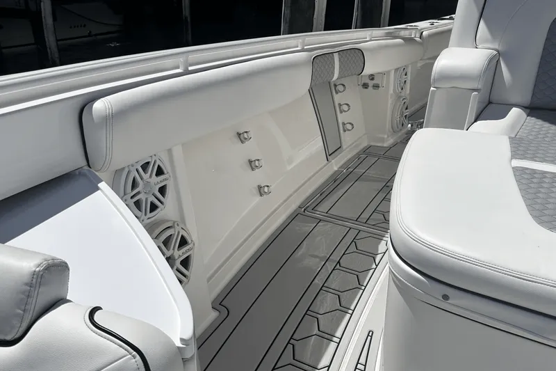 Slide: The Image of HCB SPECIALE 2019 - 35