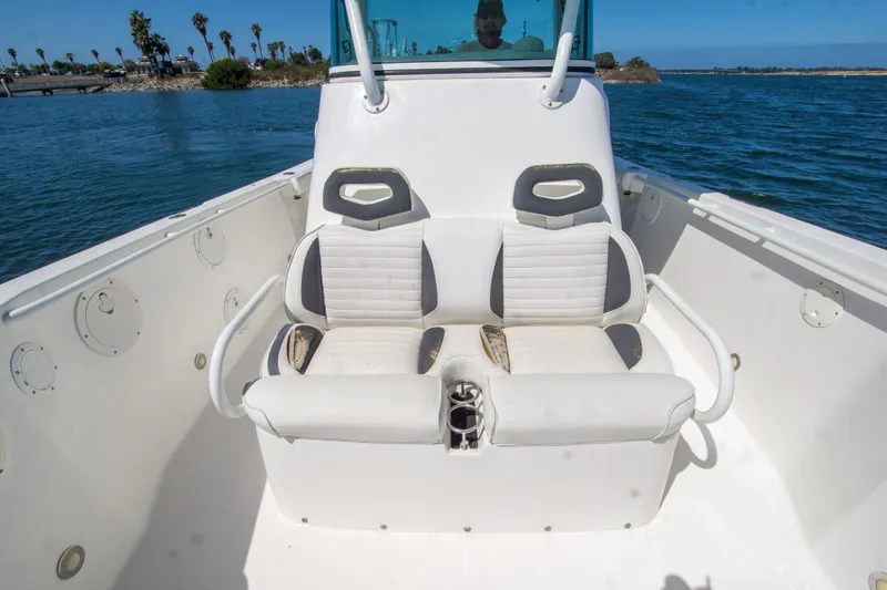 Slide: The Image of Everglades 290 Center Console 2006 - 7