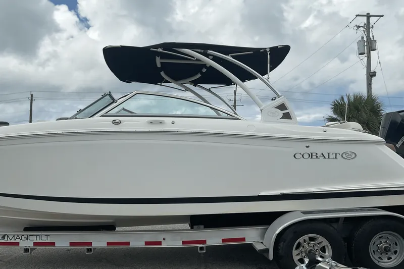 Slide: The Image of Cobalt 25 SC 2021 - 1