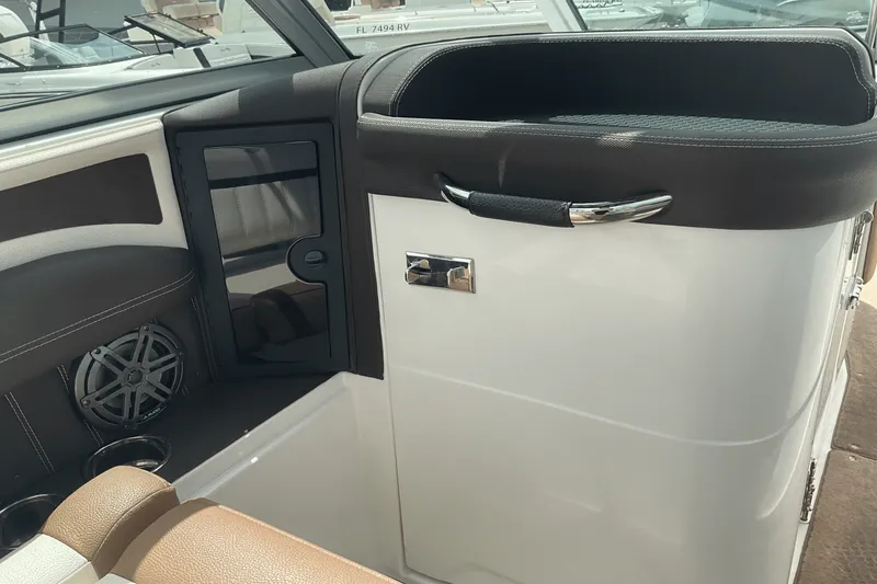 Slide: The Image of Cobalt 25 SC 2021 - 16