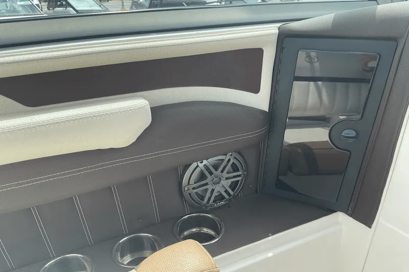 Slide: The Image of Cobalt 25 SC 2021 - 17