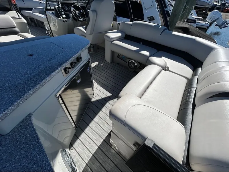 Slide: The Image of Avalon CATALINA PLATINUM 2020 - 13