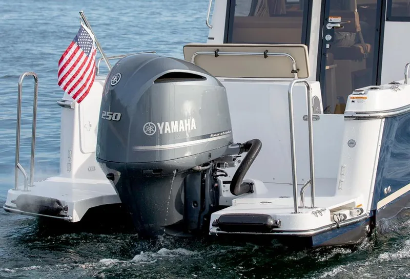 Slide: The Image of 2021 Ranger Tugs R-25 - Outboard engine - 10
