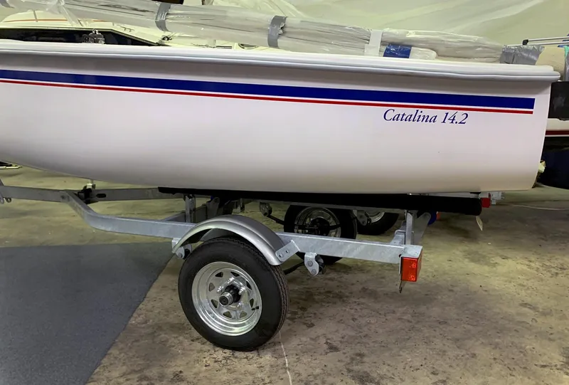 Slide: The Image of 2021 Catalina 14.2 - Stern - 4