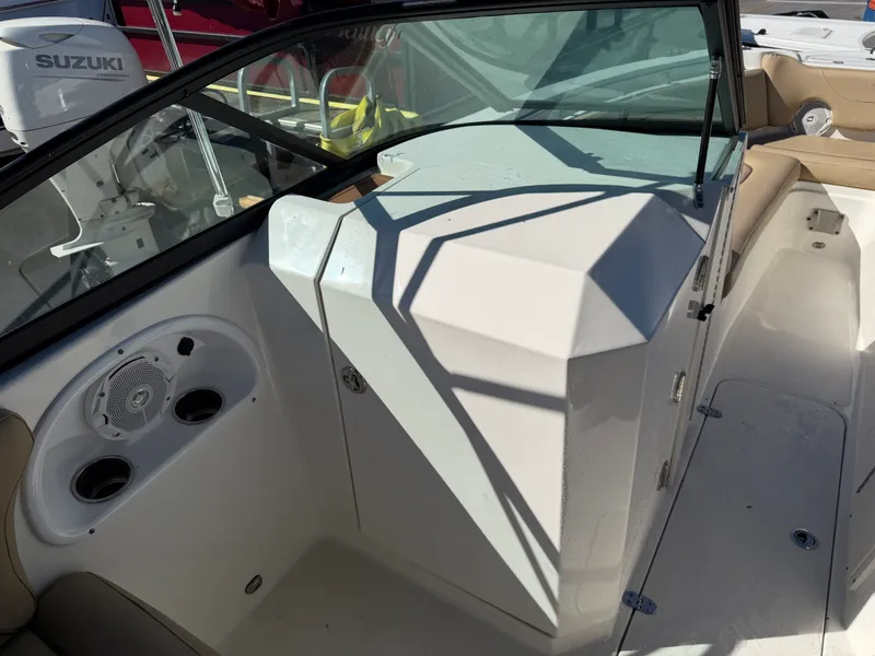 Slide: The Image of Nautic Star 2302LDC 2019 - 15