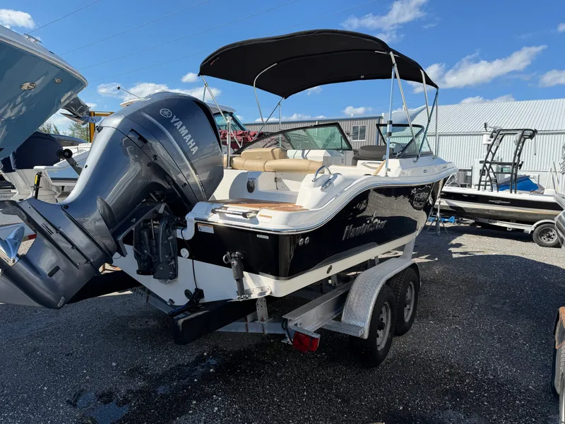 Slide: The Image of Nautic Star 2302LDC 2019 - 8