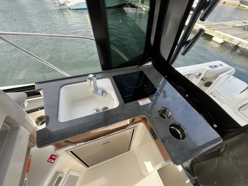 Slide: The Image of Boston Whaler 365 Conquest 2026 - 25