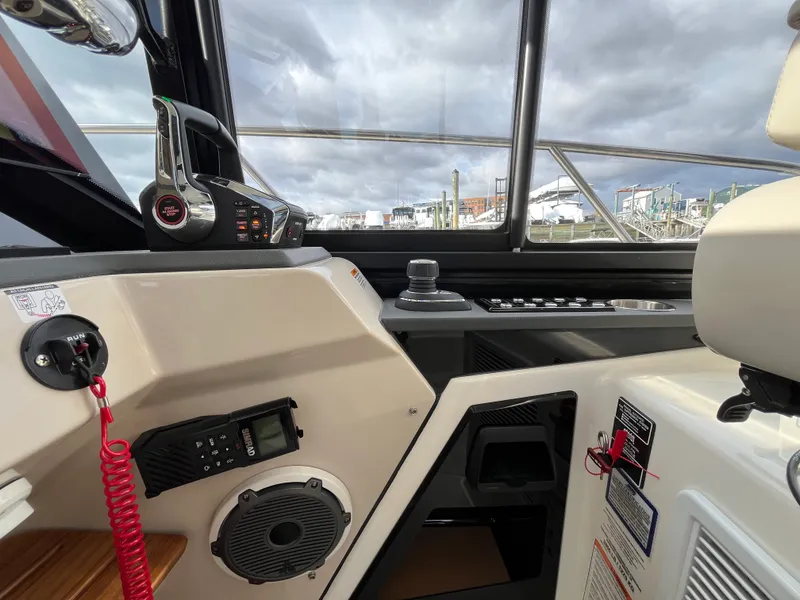 Slide: The Image of Boston Whaler 365 Conquest 2026 - 31