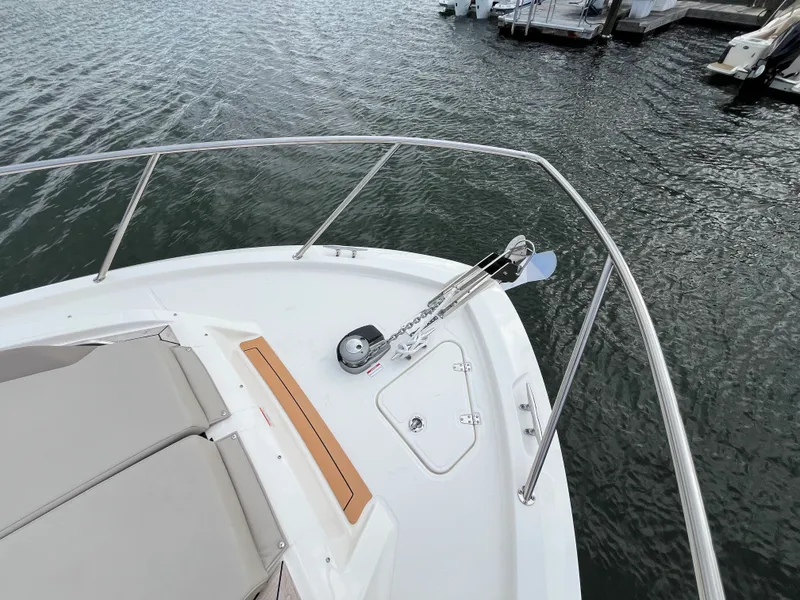 Slide: The Image of Boston Whaler 365 Conquest 2026 - 53