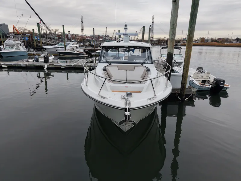 Slide: The Image of Boston Whaler 365 Conquest 2026 - 58