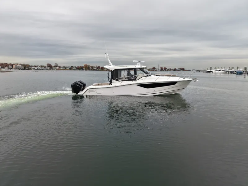 Slide: The Image of Boston Whaler 365 Conquest 2026 - 6