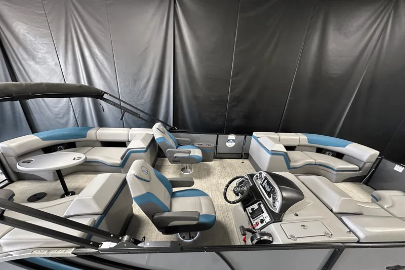 Slide: The Image of Forest River 500 2022 - 1