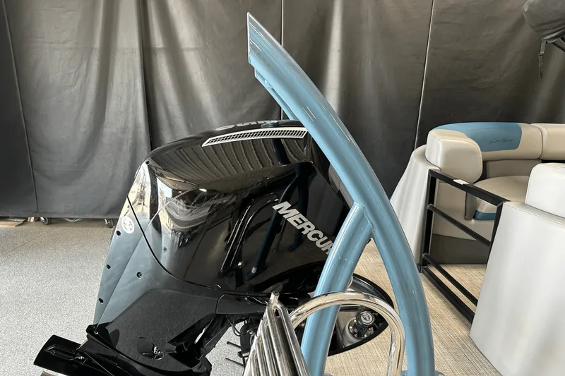 Slide: The Image of Forest River 500 2022 - 14